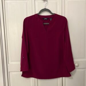 Women's Burgundy Top